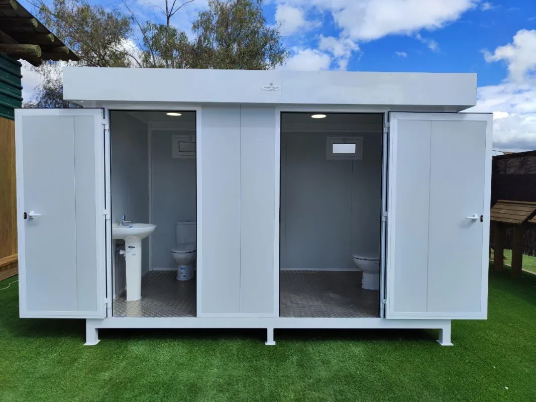 ASEO PORTÁTIL DE ALUMINIO