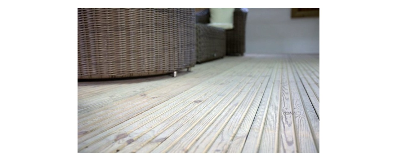 Cómo Nivelar un Suelo con Tarima de Madera Exterior