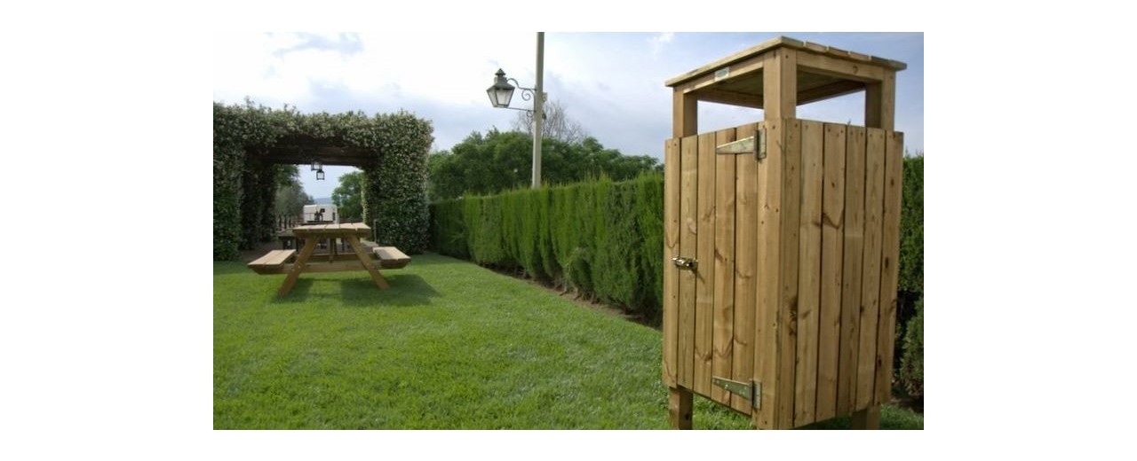 Papeleras de Madera Para un Jardín Limpio y Decorado